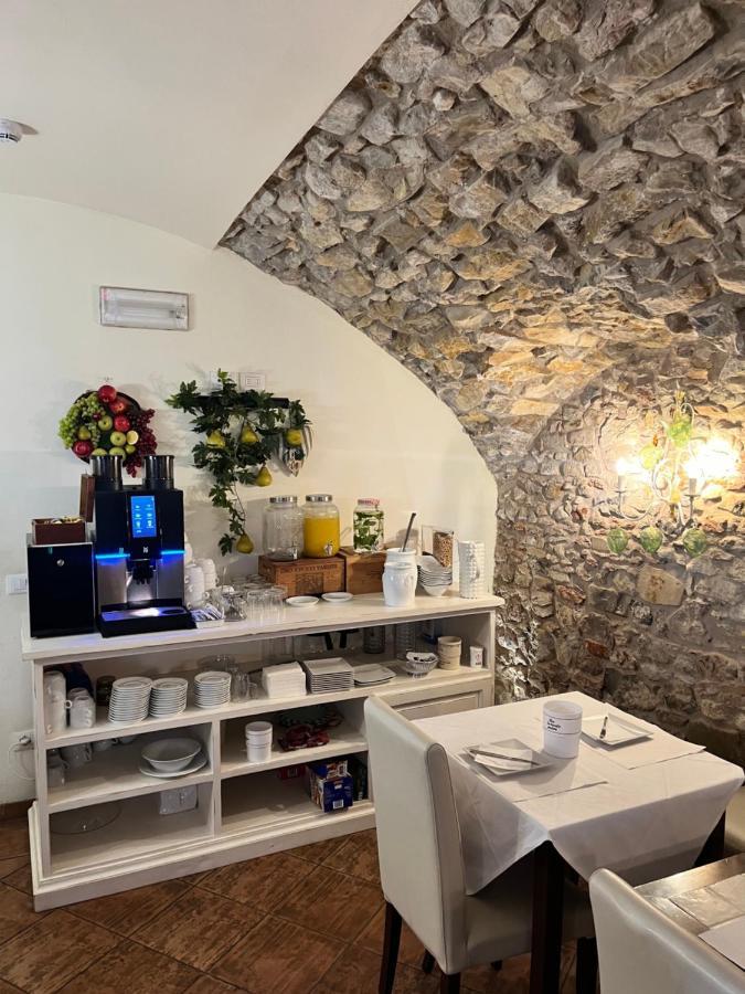 Charmante Apartament Lake Front 马尔切西内 外观 照片