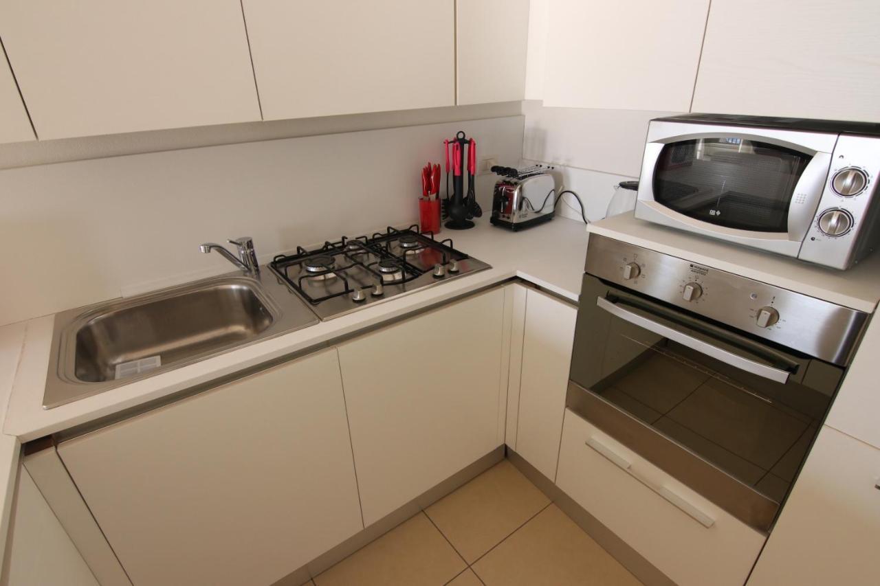 Charmante Apartament Lake Front 马尔切西内 外观 照片