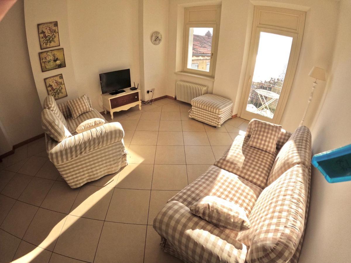 Charmante Apartament Lake Front 马尔切西内 外观 照片